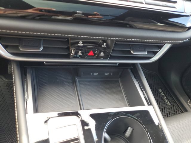Certified 2024 Volkswagen Atlas Cross Sport SEL AWD/4WD image 33