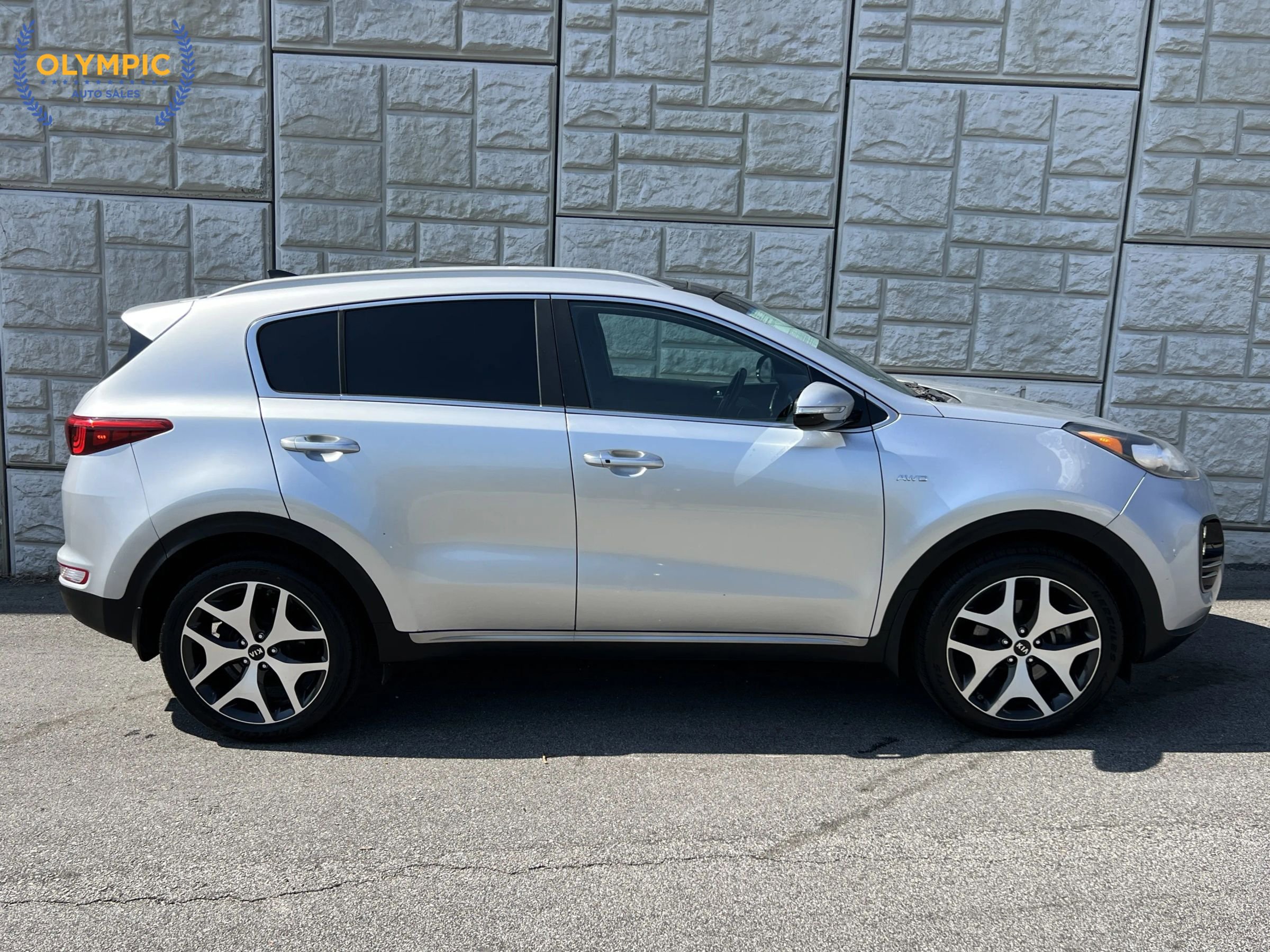 Used 2017 Kia Sportage SX image 8