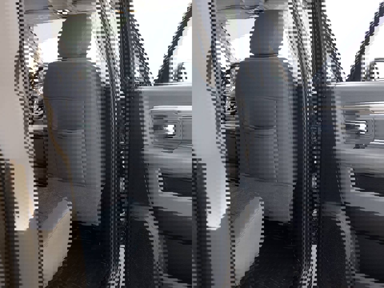 Used 2014 RAM 1500 Big Horn image 34