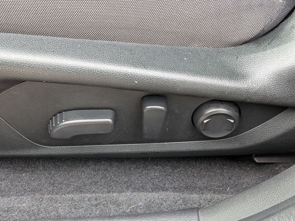 Used 2024 Subaru Crosstrek 2.0i Premium image 14