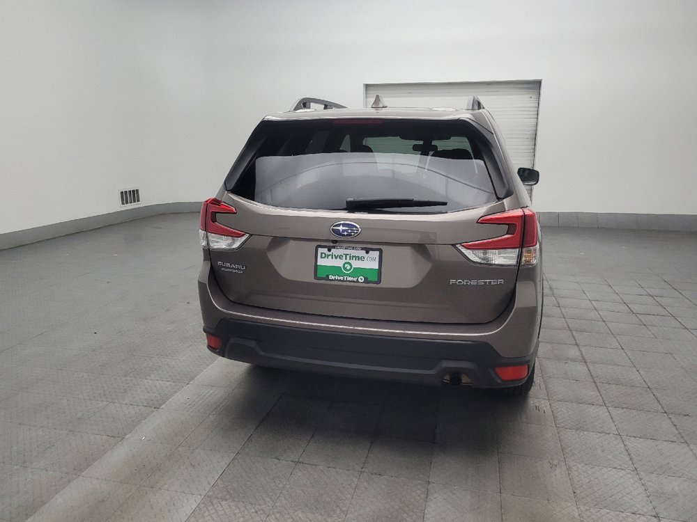 Used 2022 Subaru Forester Premium AWD/4WD image 7