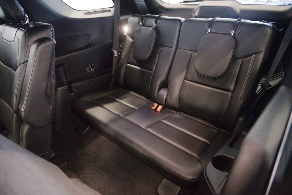 Used 2020 Ford Explorer ST w/ ST Street Pack image 29