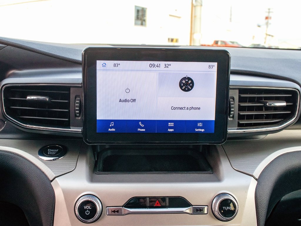 Used 2022 Ford Explorer XLT w/ Equipment Group 202A image 22