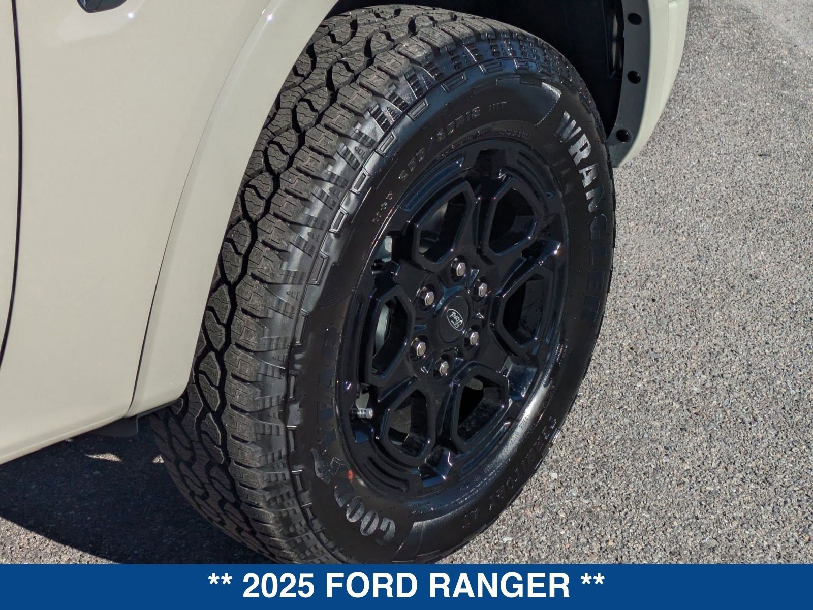 New 2025 Ford Ranger XLT w/ Black Appearance Package image 13