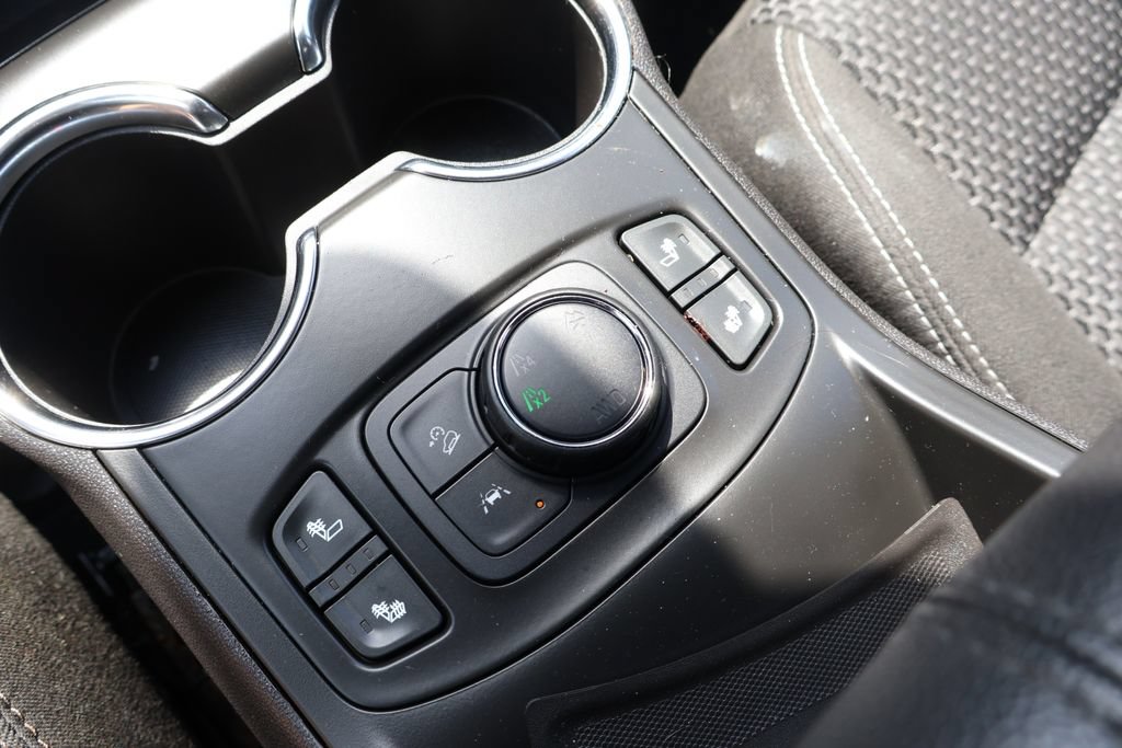 Used 2023 GMC Terrain SLE w/ Driver Convenience Package AWD/4WD image 27