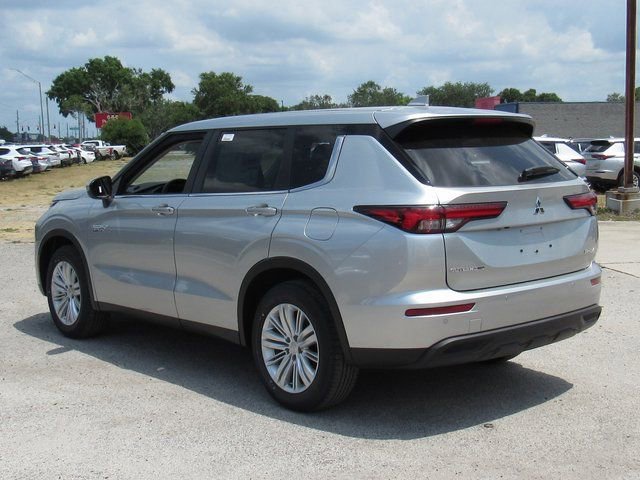 New 2025 Mitsubishi Outlander ES image 5