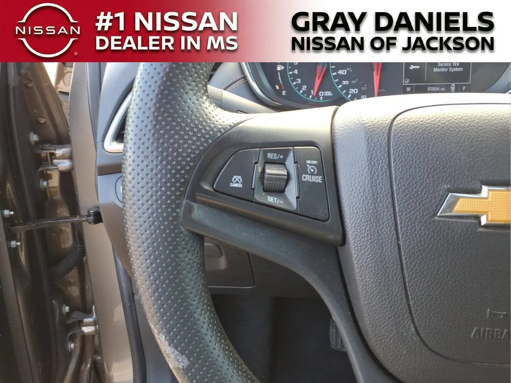 Used 2021 Chevrolet Trax LT AWD/4WD image 13