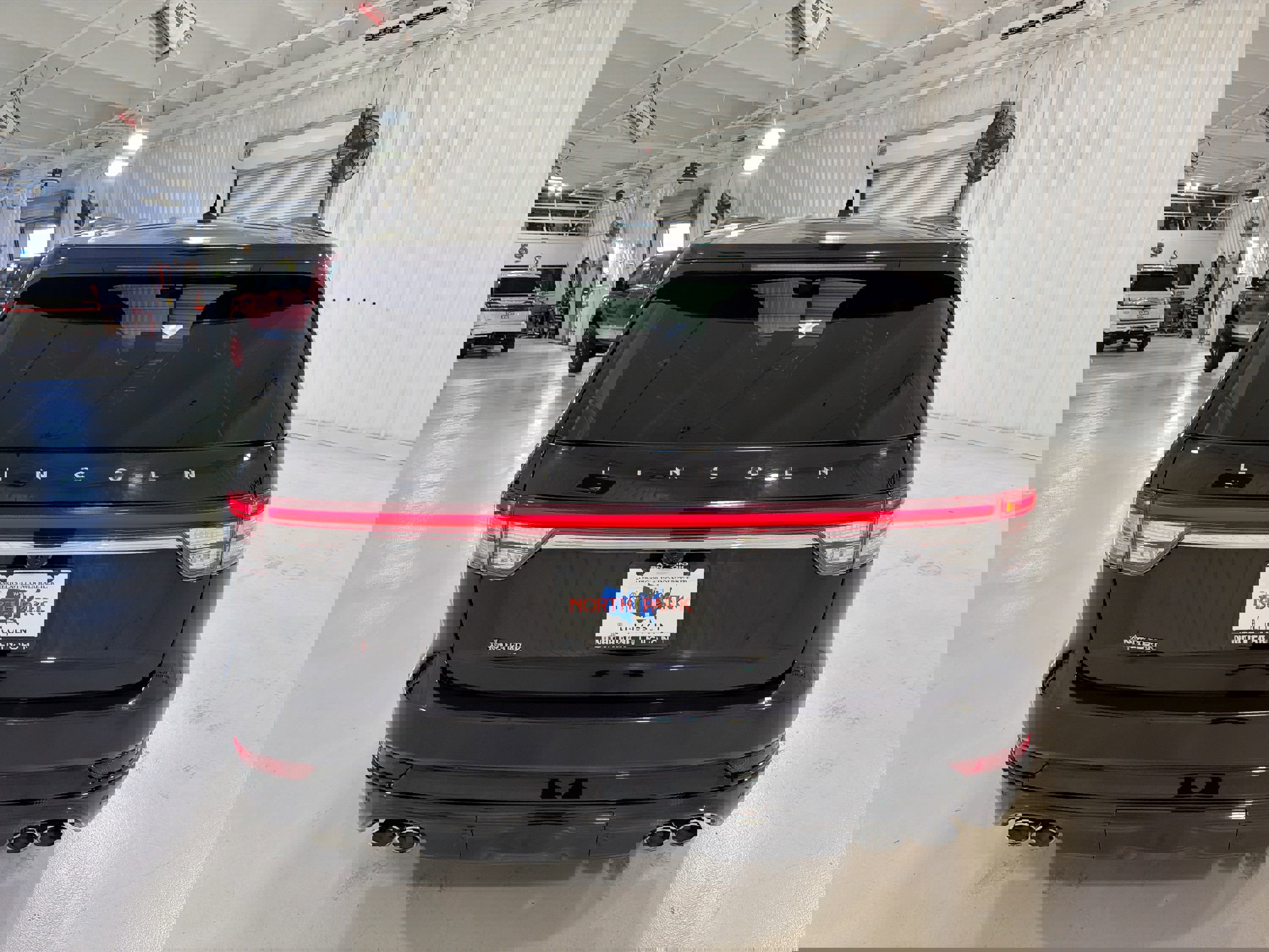 Used 2023 Lincoln Aviator Reserve w/ Equipment Group 201A image 28