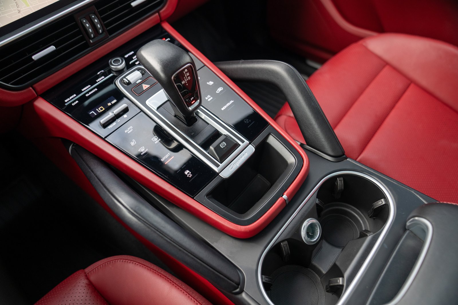 Certified 2023 Porsche Cayenne AWD/4WD image 20