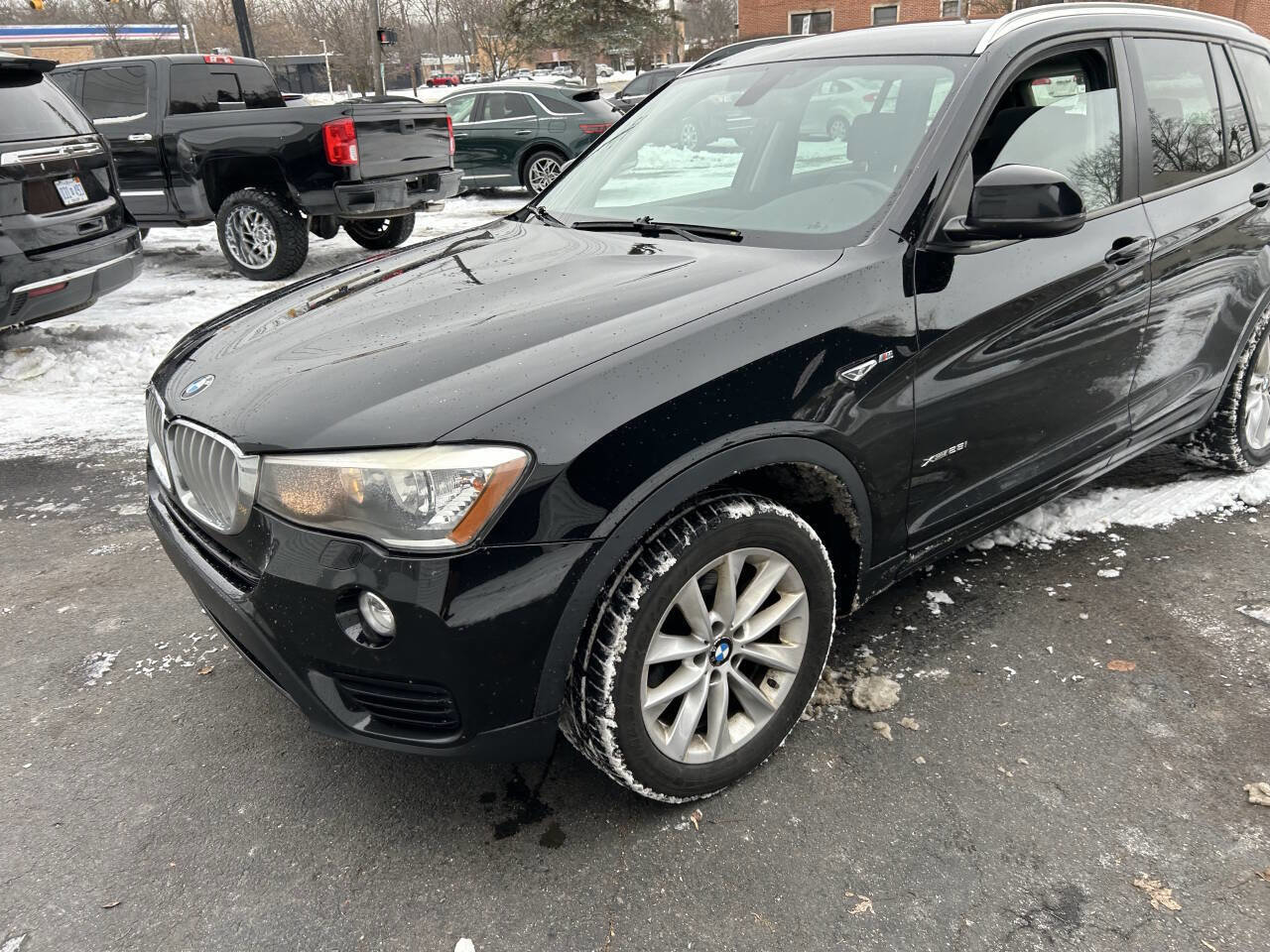 Used 2016 BMW X3 xDrive28i image 3