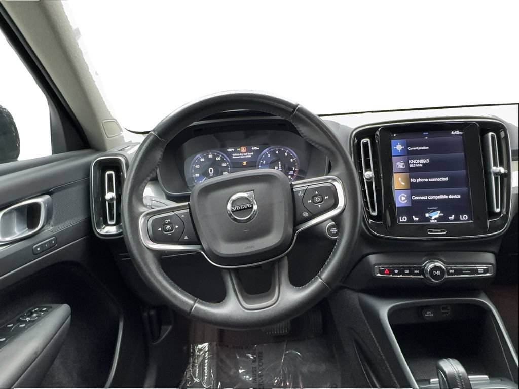 Used 2021 Volvo XC40 T5 Momentum w/ Premium Package AWD/4WD image 35