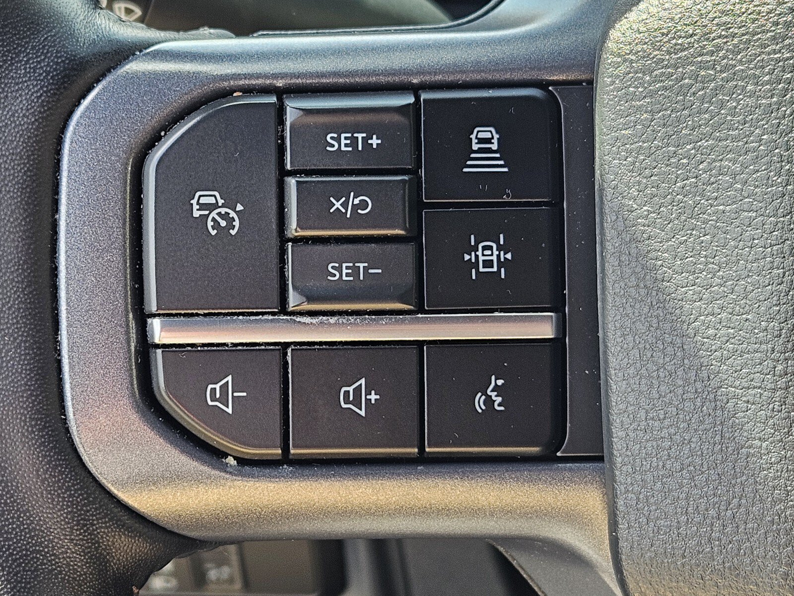 Used 2023 Ford F150 Lightning Lariat AWD/4WD image 23