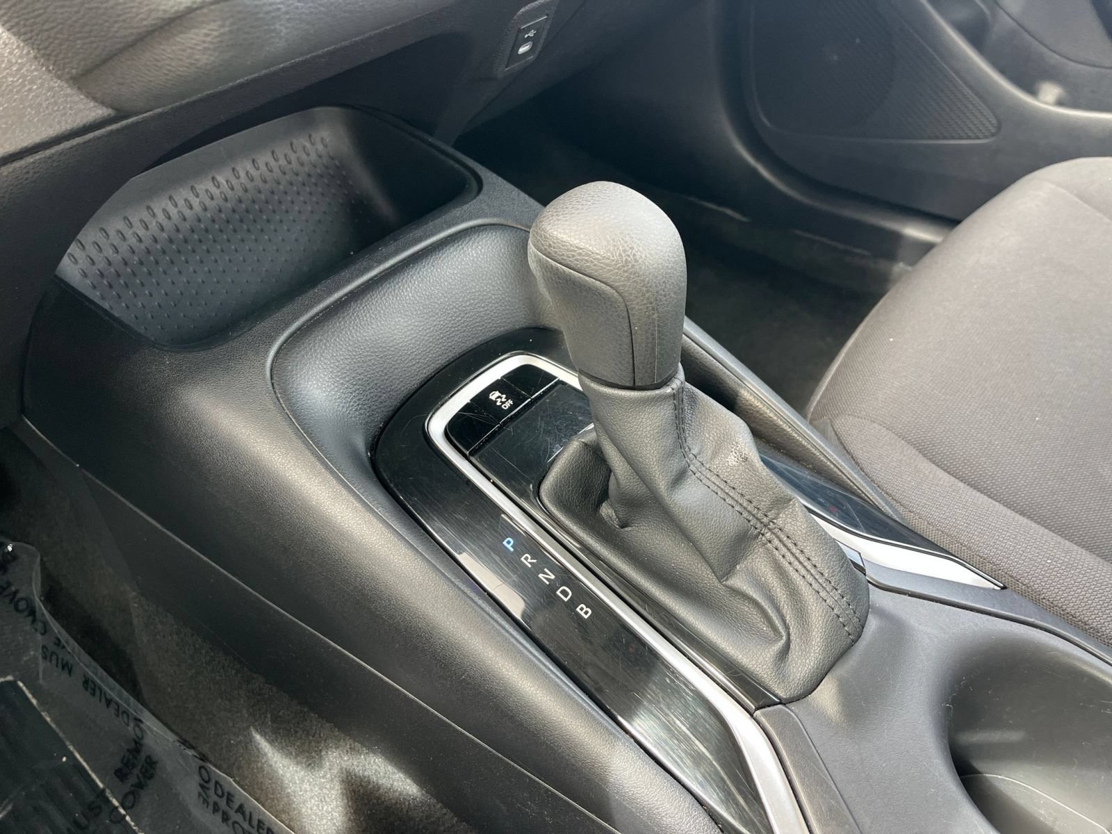 Used 2025 Toyota Corolla LE FWD image 40