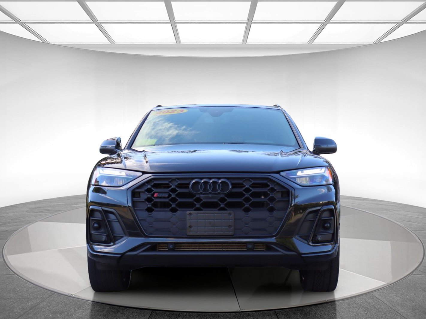Used 2023 Audi SQ5 Premium Plus w/ Premium Plus Package AWD/4WD image 2