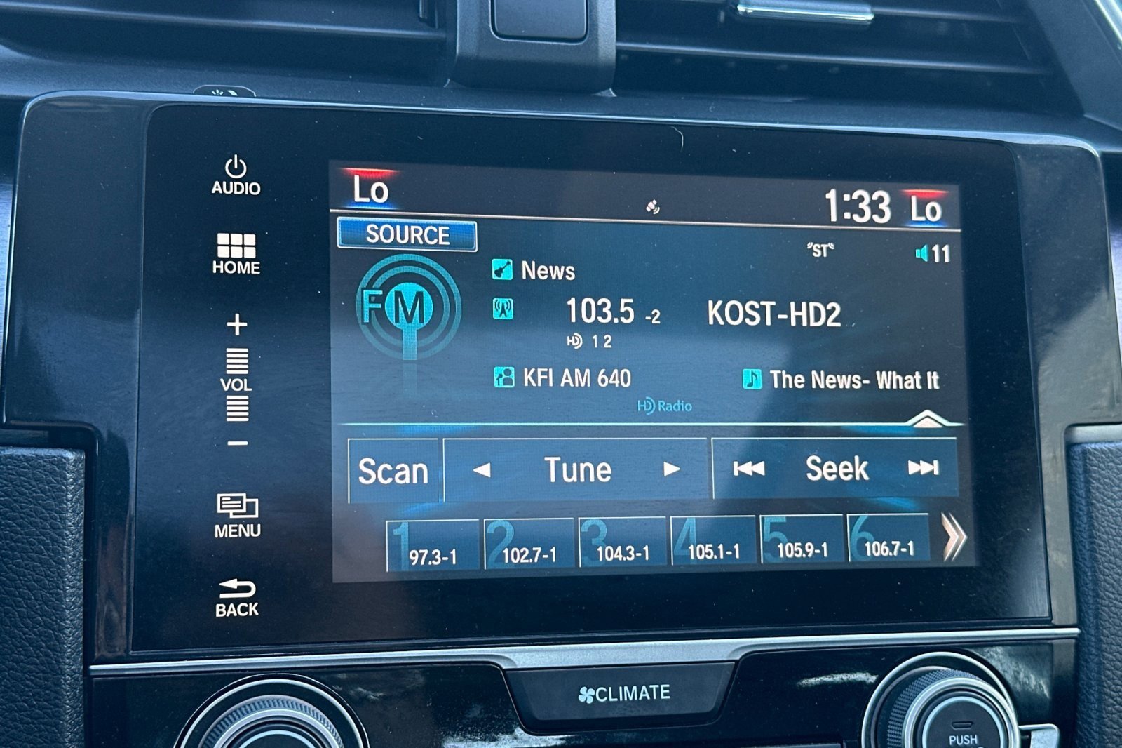 Used 2017 Honda Civic EX-L image 16