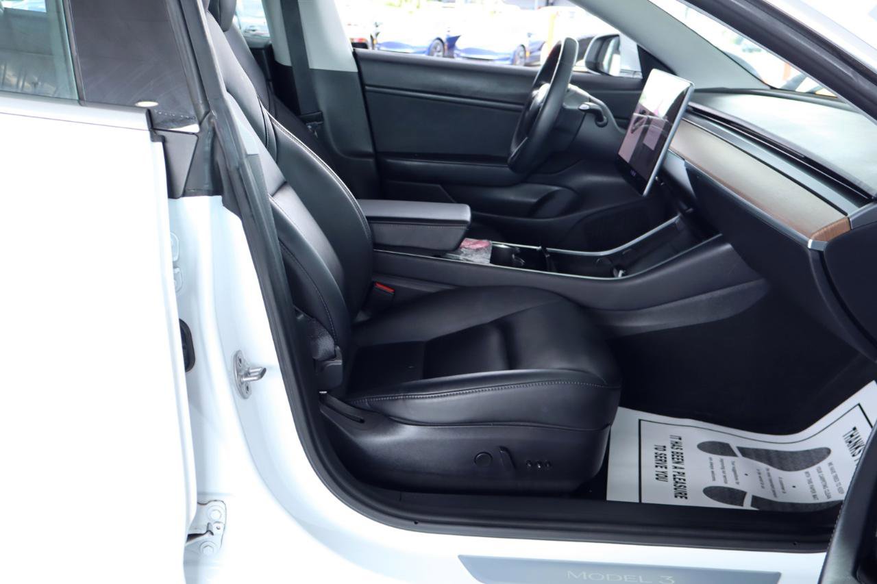 Used 2018 Tesla Model 3 Long Range RWD image 37