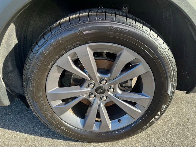 Used 2022 Ford Explorer XLT w/ Equipment Group 202A image 28