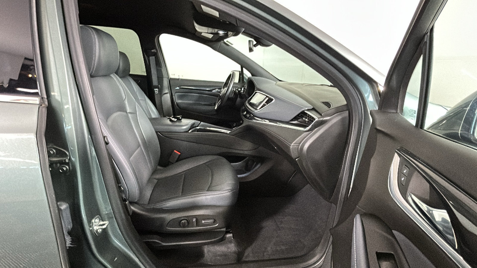 Used 2023 Buick Enclave Essence w/ LPO, Floor Liner Package FWD image 36