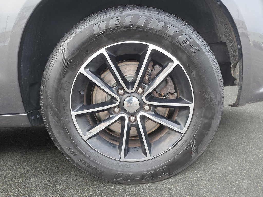 Used 2019 Dodge Grand Caravan SE image 32