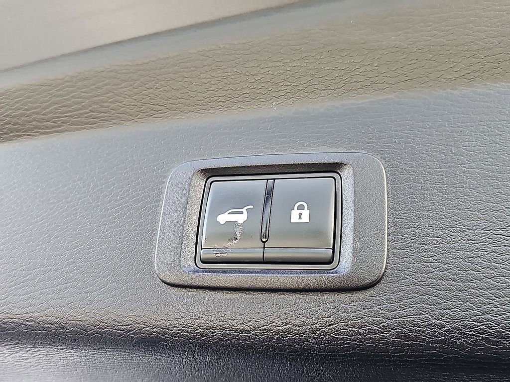 Used 2024 Mitsubishi Outlander SE image 31