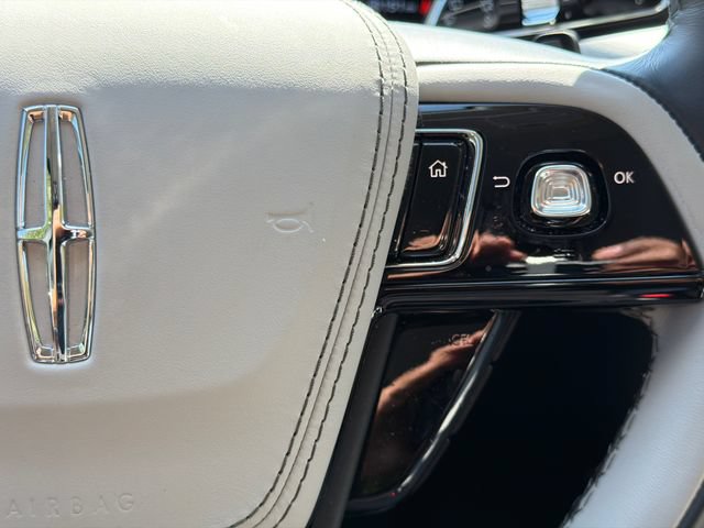 Used 2026 Lincoln Aviator 2WD image 33