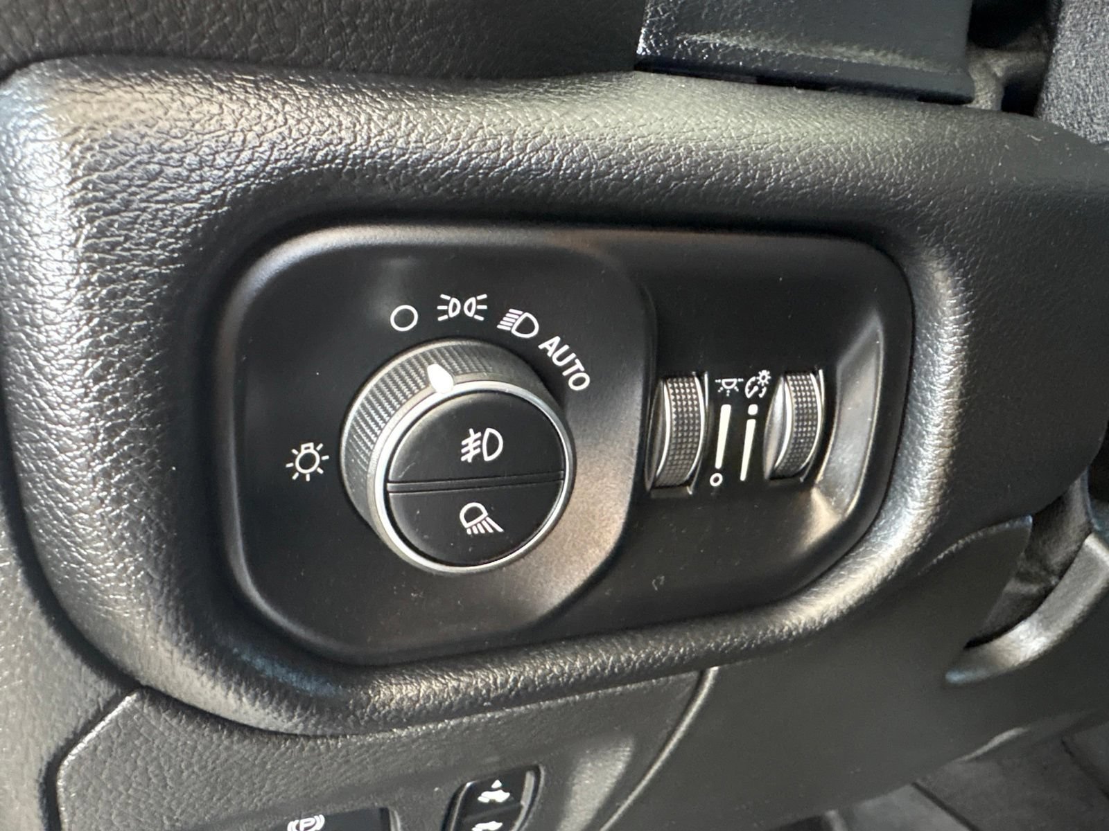 Used 2019 RAM 1500 Rebel w/ Rebel Level 2 Equipment Group AWD/4WD image 12
