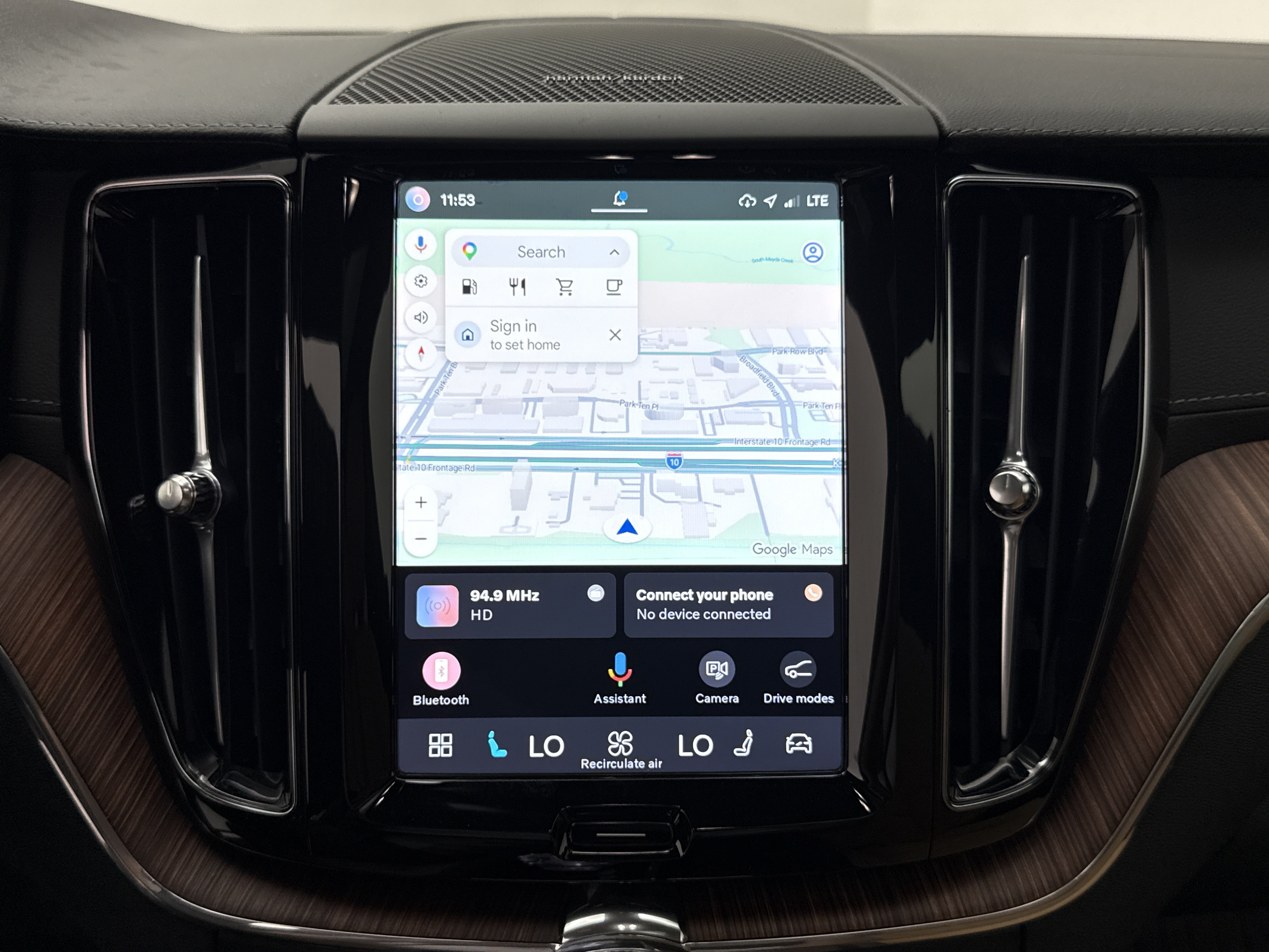 Certified 2025 Volvo XC60 B5 Ultra w/ Protection Package Premier AWD/4WD image 20