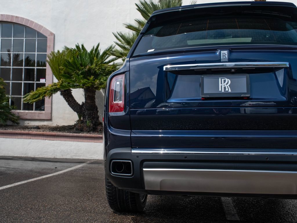 Certified 2019 Rolls-Royce Cullinan AWD/4WD image 45