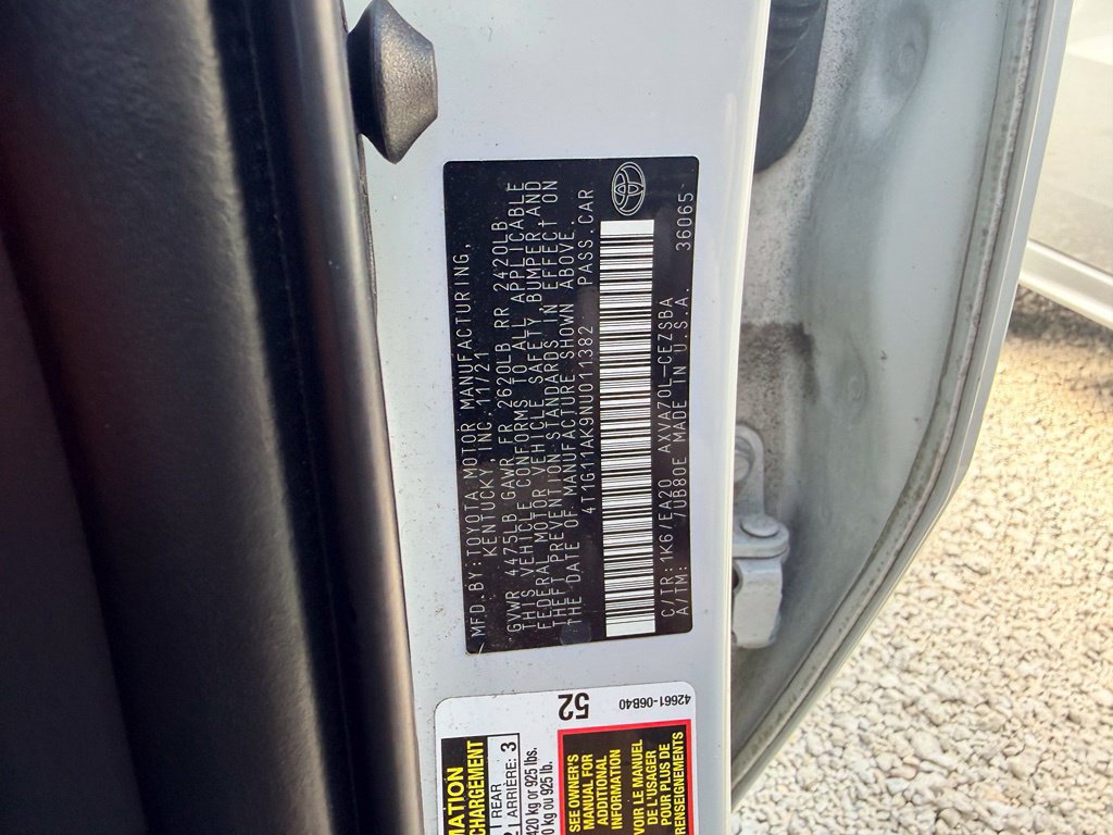 Used 2022 Toyota Camry SE FWD image 11