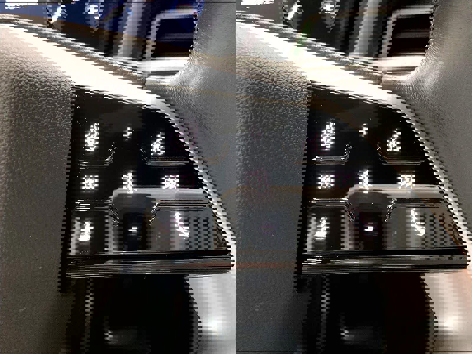 Used 2023 Audi Q4 e-tron Premium Plus w/ Premium Plus image 20