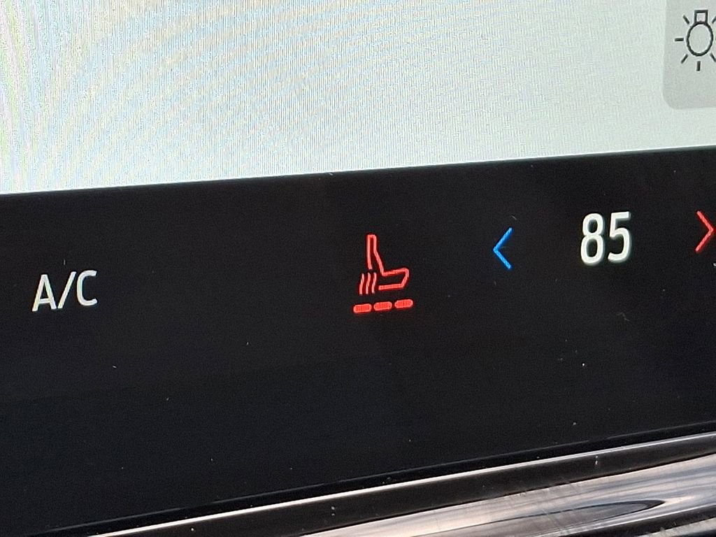 Certified 2025 Ford Expedition Active image 27