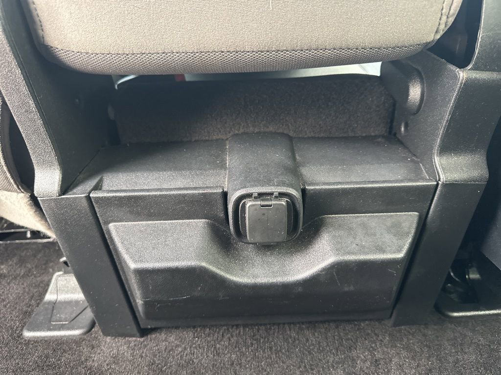 Used 2017 Ford F150 XLT image 25