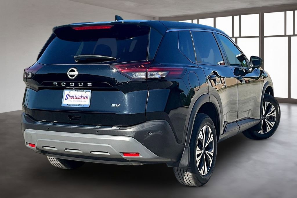 Used 2022 Nissan Rogue SV FWD image 6