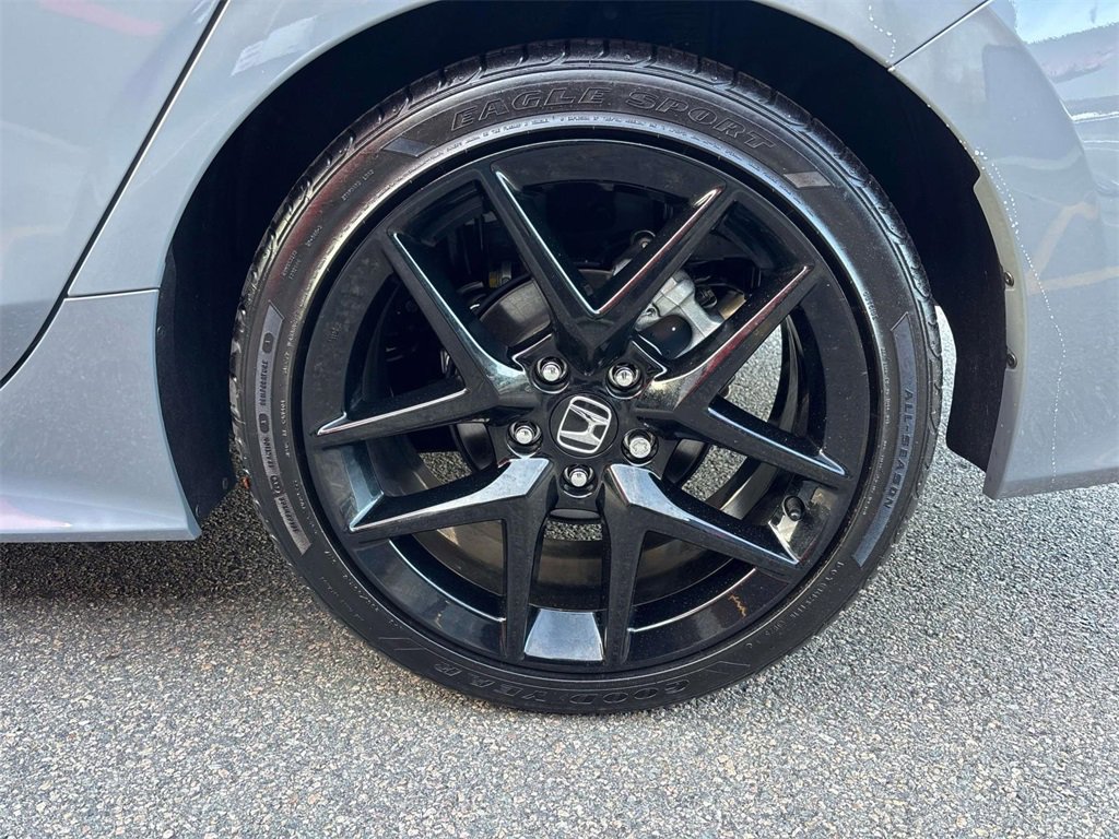 Used 2025 Honda Civic Sport image 29