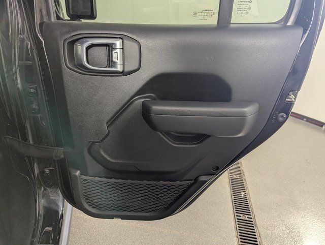 Used 2022 Jeep Wrangler Unlimited Sport AWD/4WD image 17