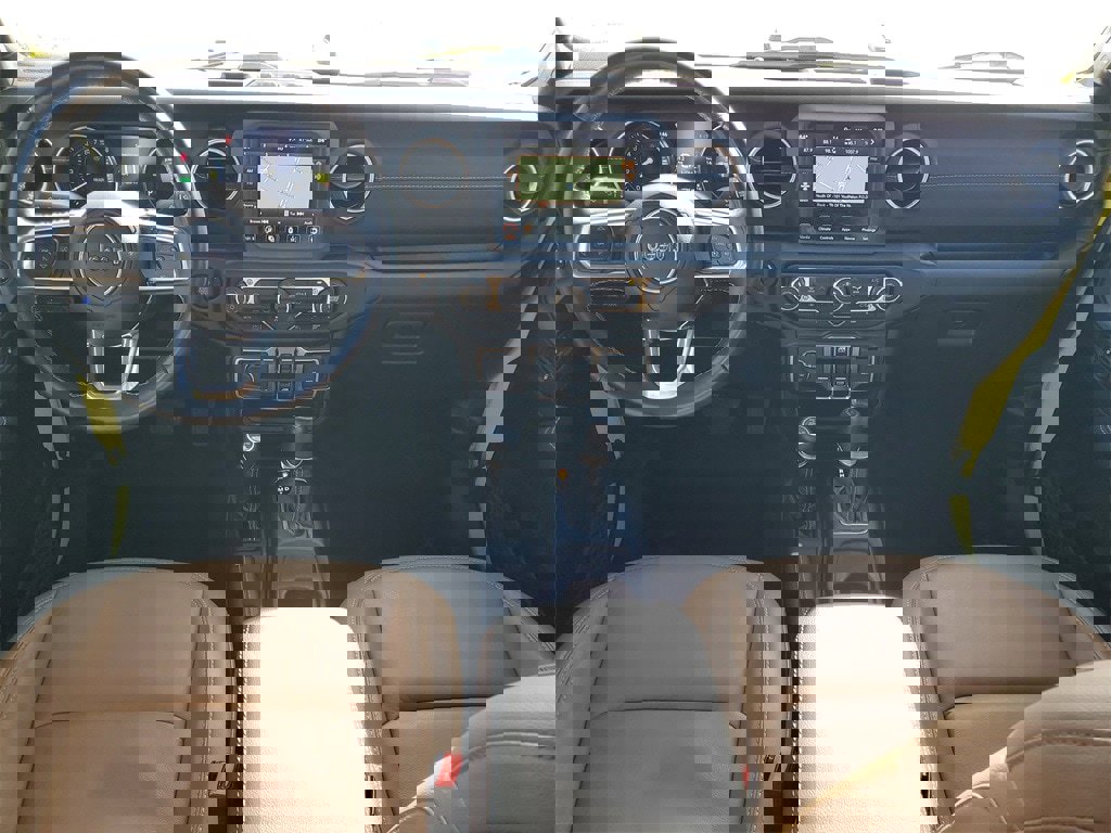 Used 2022 Jeep Wrangler Unlimited Sahara image 26