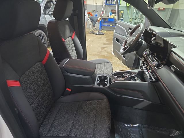 New 2026 Chevrolet Colorado Z71 image 13