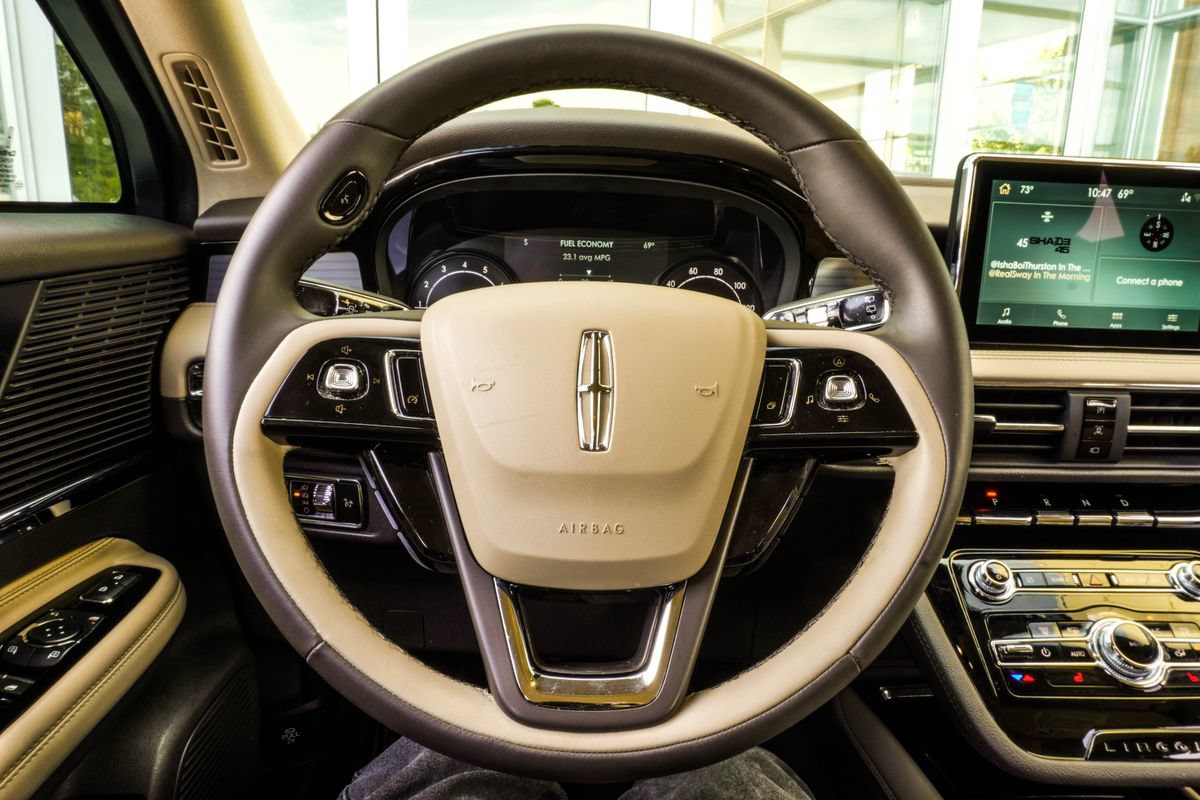 Used 2022 Lincoln Corsair FWD image 15