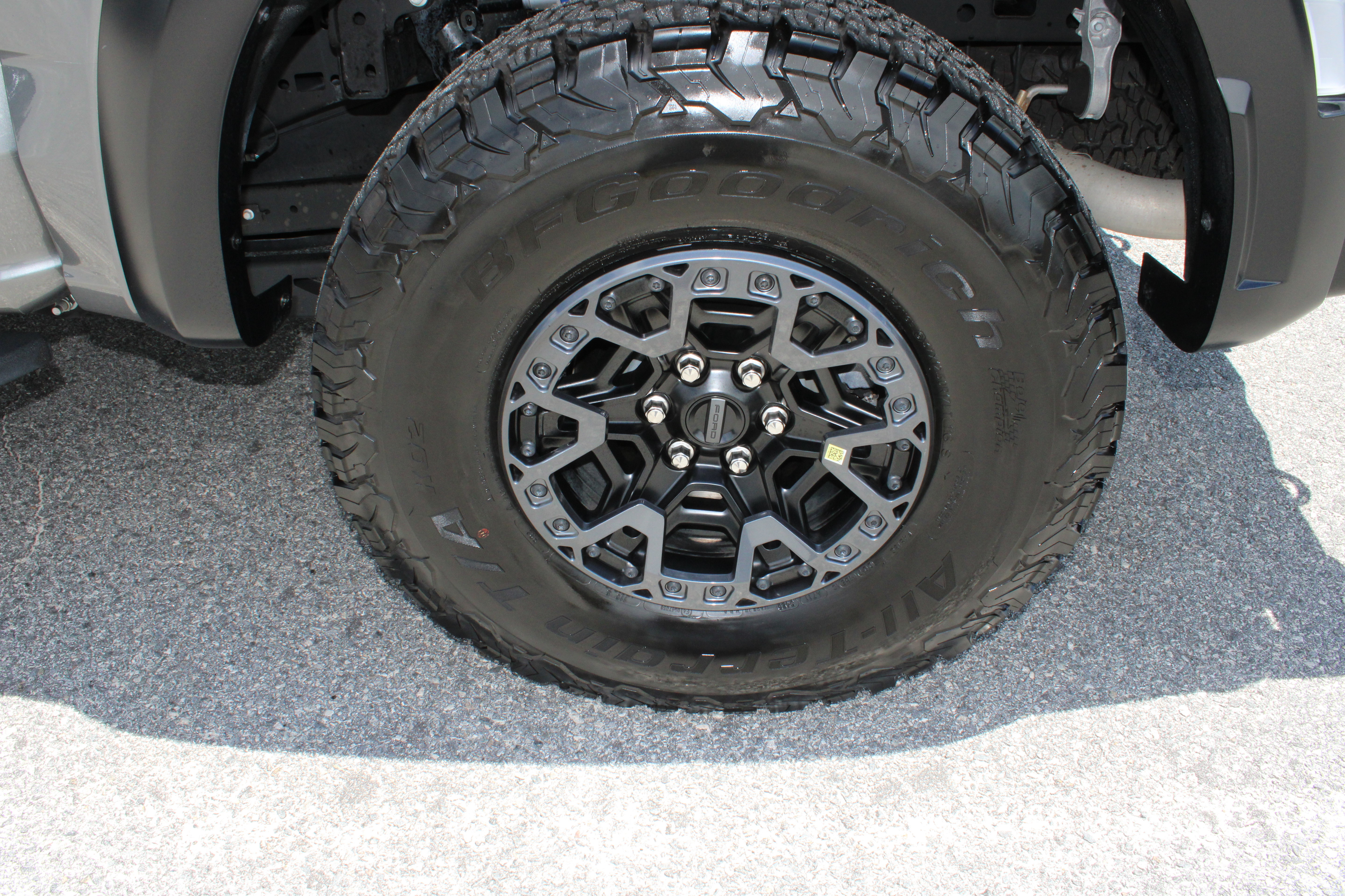 Used 2025 Ford F150 Raptor w/ Equipment Group 803A Raptor R AWD/4WD image 13