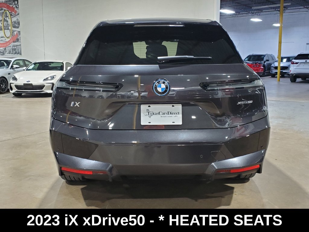 Used 2023 BMW iX xDrive50 w/ Ultimate Package 2 AWD/4WD image 11