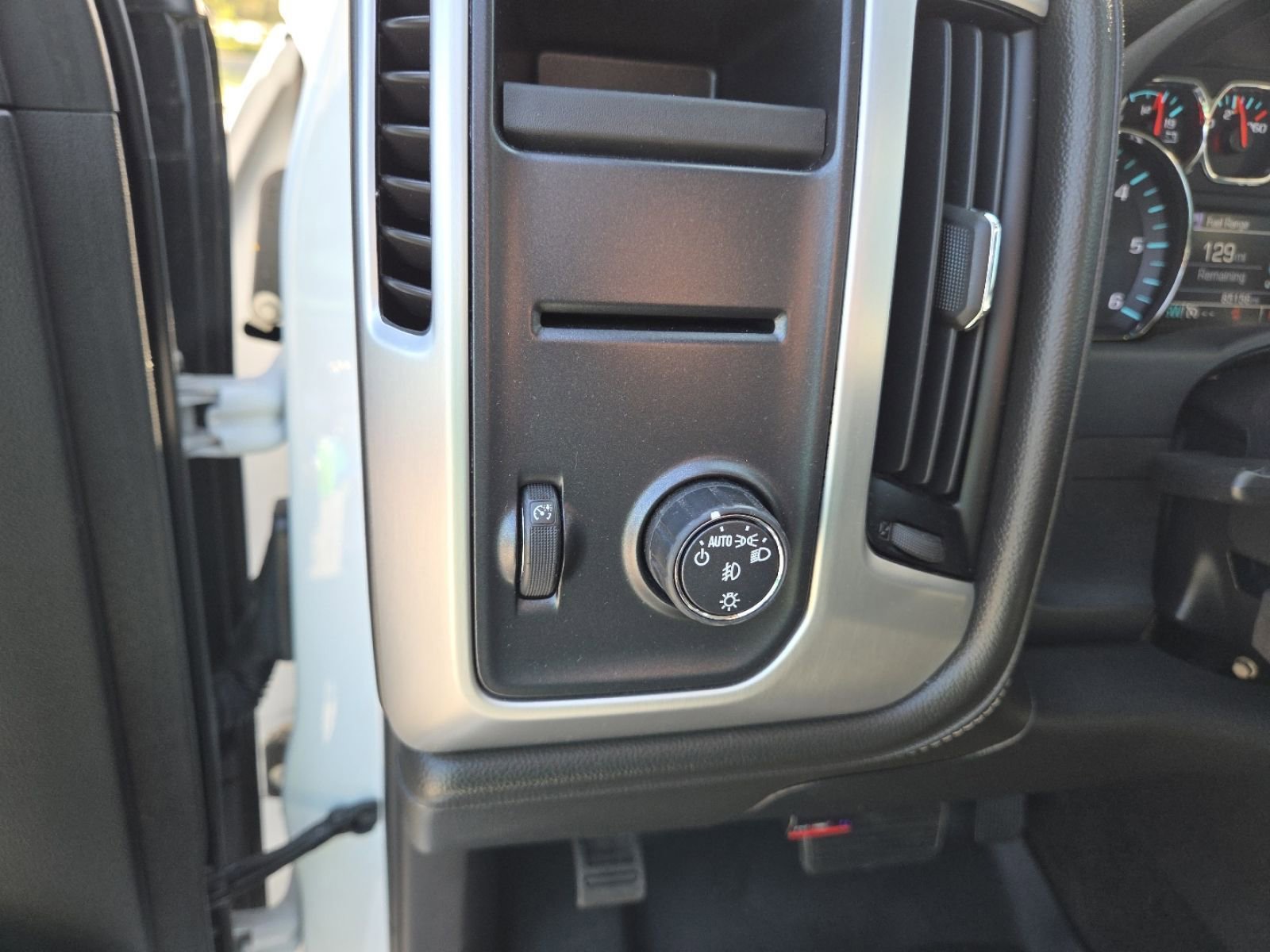 Used 2017 GMC Sierra 1500 SLT w/ SLT Premium Package image 11