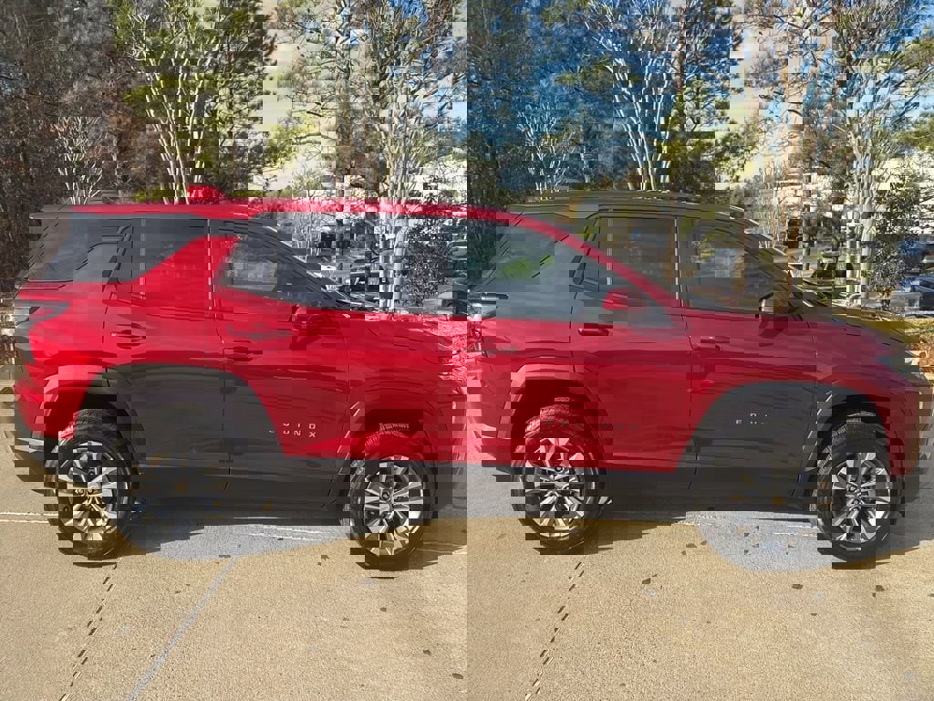 New 2026 Chevrolet Equinox LT w/ Safety and Technology Package image 2