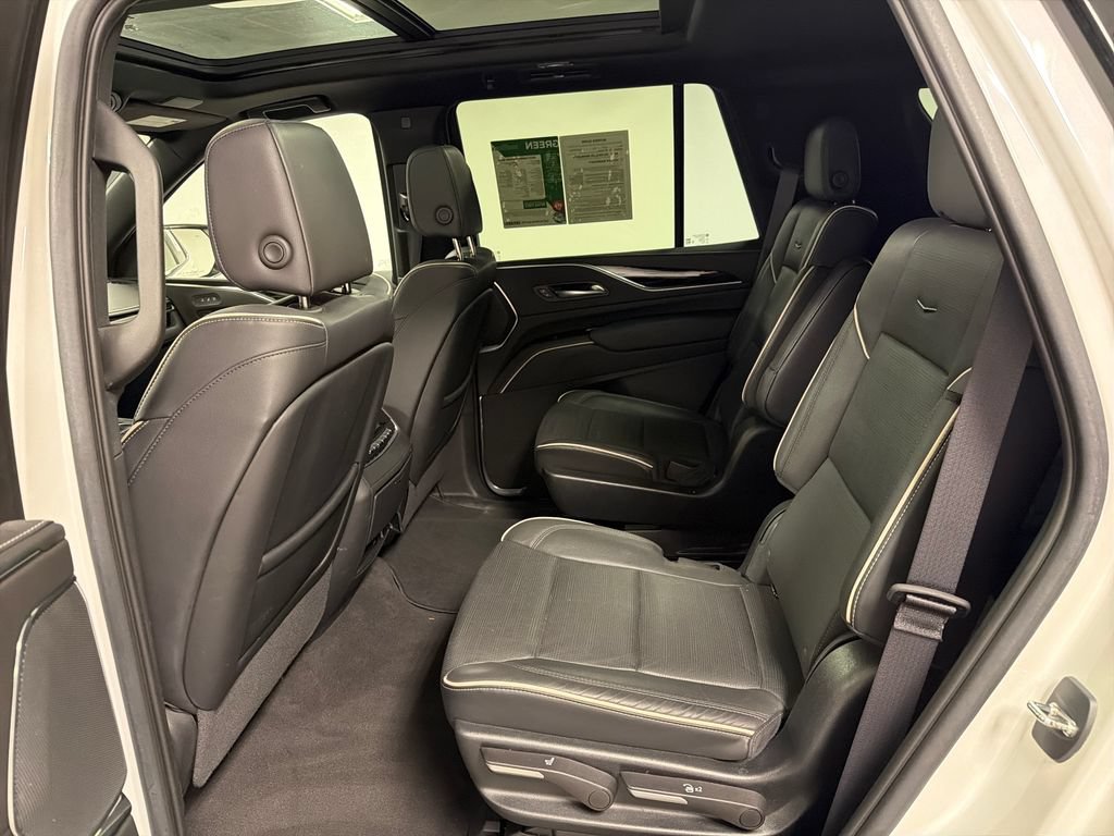 Used 2023 Cadillac Escalade Sport w/ LPO, ONYX Package AWD/4WD image 30