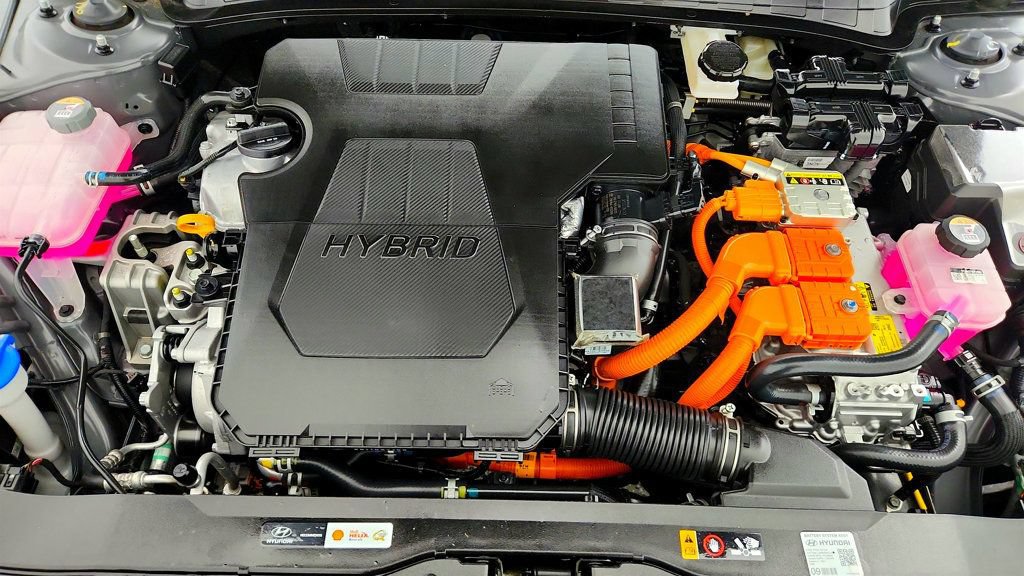 Used 2026 Hyundai Elantra Hybrid FWD image 25