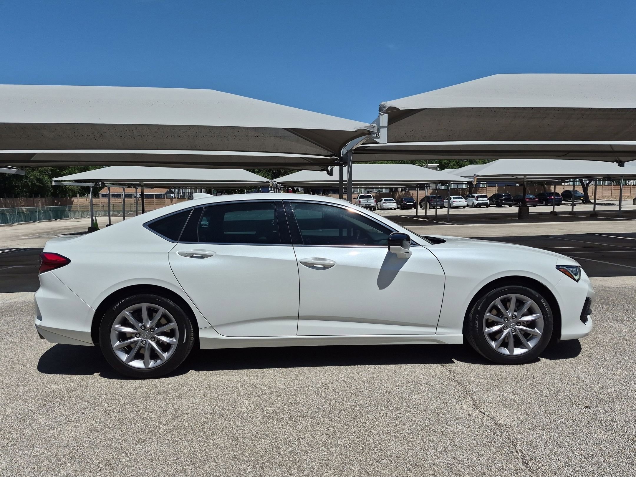 Used 2023 Acura TLX FWD image 3