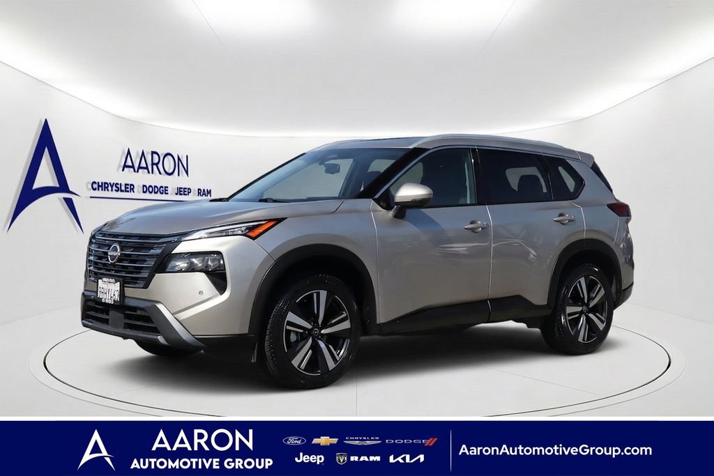 Used 2025 Nissan Rogue SL w/ SL Premium Package