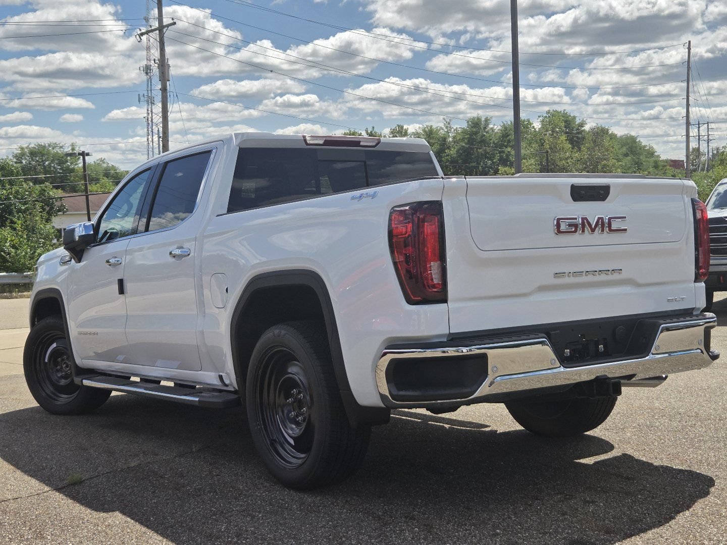 New 2026 GMC Sierra 1500 SLT w/ SLT Premium Plus Package AWD/4WD image 17