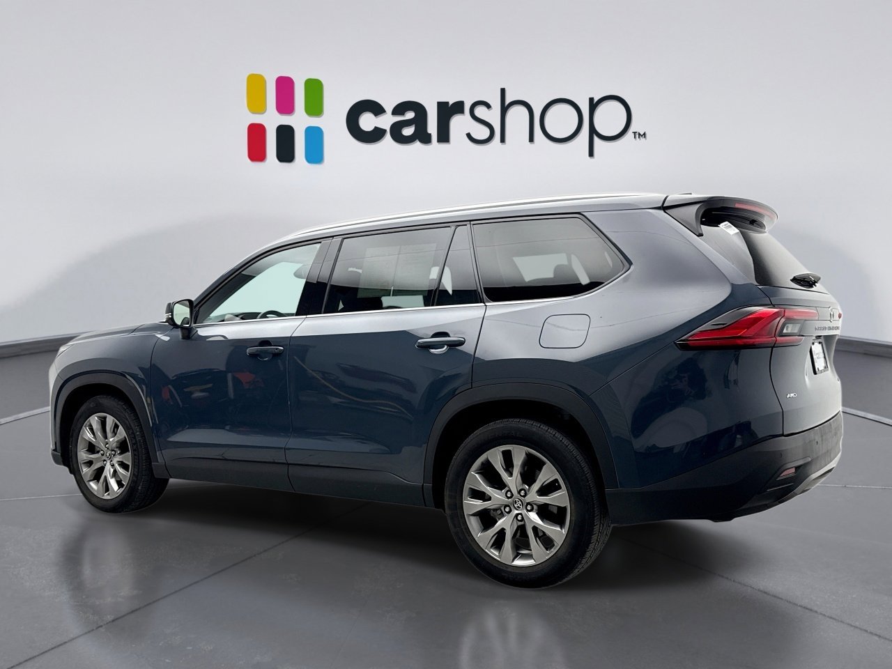 Used 2024 Toyota Grand Highlander AWD image 3