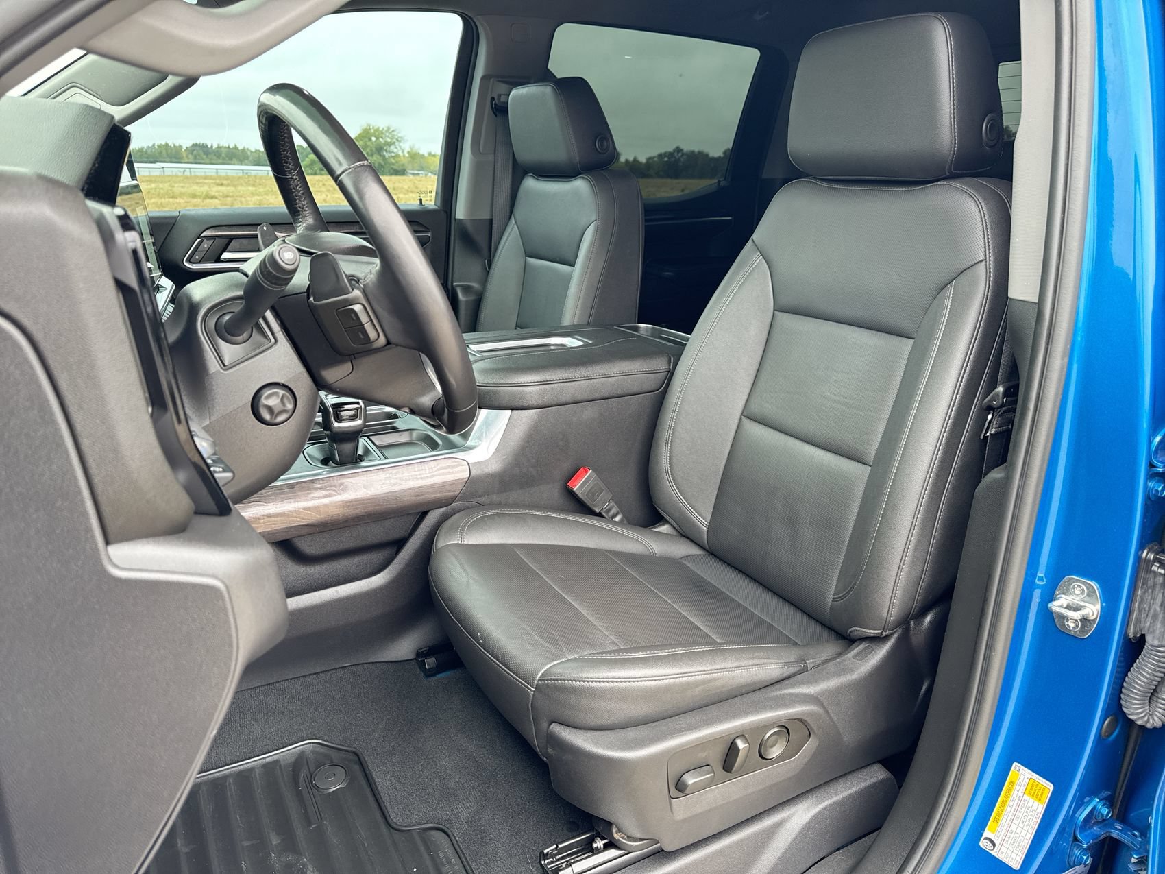 Used 2022 Chevrolet Silverado 1500 LTZ w/ LTZ Premium Texas Edition AWD/4WD image 11