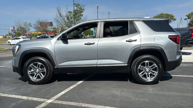 Used 2025 GMC Terrain Elevation AWD/4WD image 4